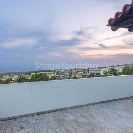 Τraditional Fully Detached Villa On A Luxurious Hillock Of Thessaloniki With Its Own Garden Also For Family & Wedding Gatherings For 10 To 25 People Only 15 Minutes From Airport Kültér fotó