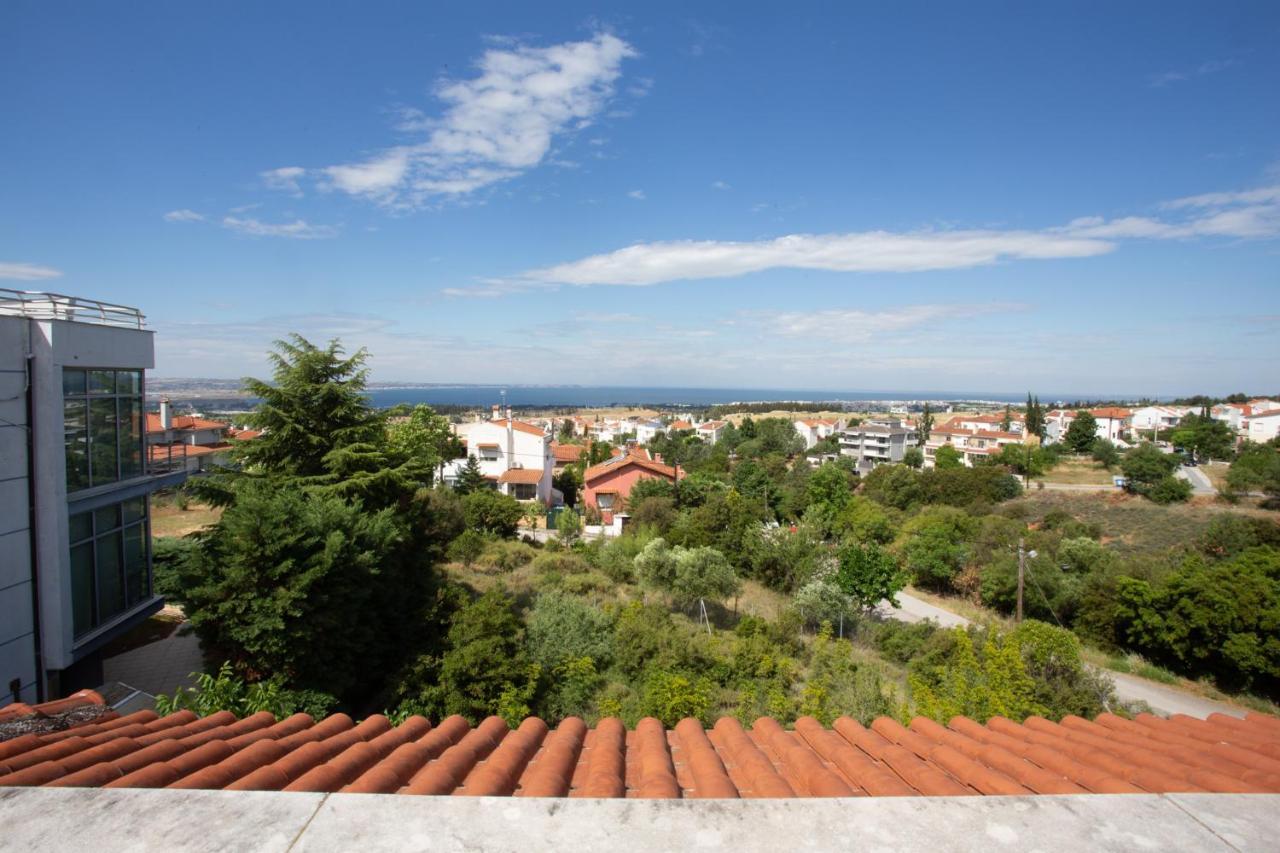 Τraditional Fully Detached Villa On A Luxurious Hillock Of Thessaloniki With Its Own Garden Also For Family & Wedding Gatherings For 10 To 25 People Only 15 Minutes From Airport Kültér fotó
