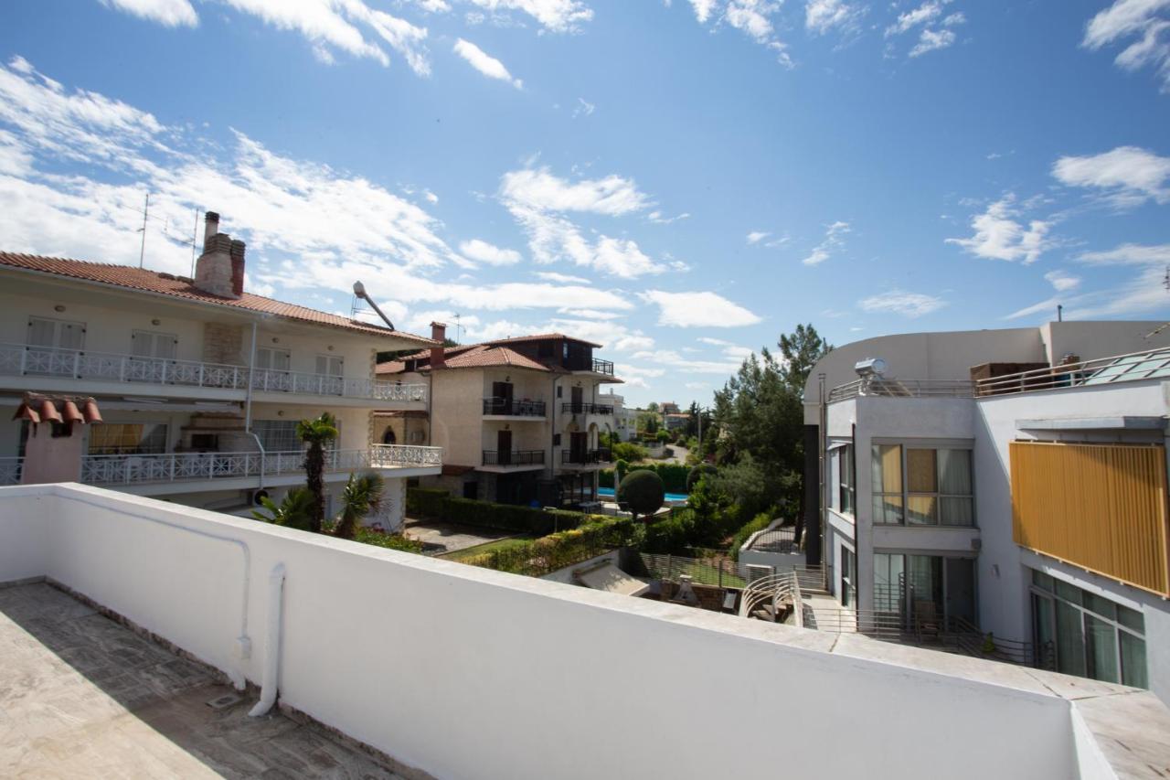 Τraditional Fully Detached Villa On A Luxurious Hillock Of Thessaloniki With Its Own Garden Also For Family & Wedding Gatherings For 10 To 25 People Only 15 Minutes From Airport Kültér fotó